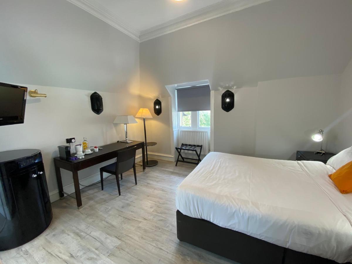 No6 West Coates Hotel เอดินบะระ ภายนอก รูปภาพ