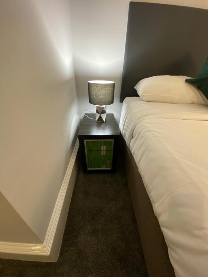 No6 West Coates Hotel เอดินบะระ ภายนอก รูปภาพ