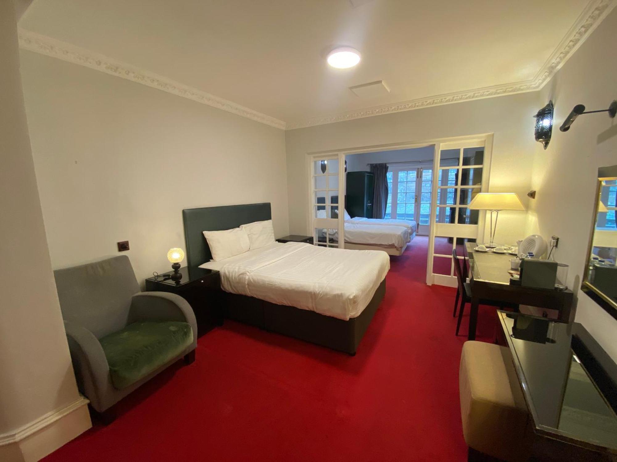 No6 West Coates Hotel เอดินบะระ ภายนอก รูปภาพ